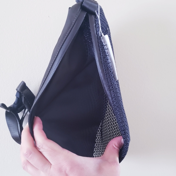 Lululemon NWT All Hours Belt Bag - Olive/Black O/S - Picture 6 of 11